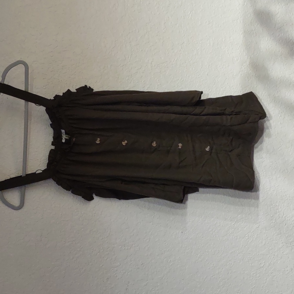 Speed Limit MPH | Bare Shoulder top in Army green 2X & 3X Gently Used